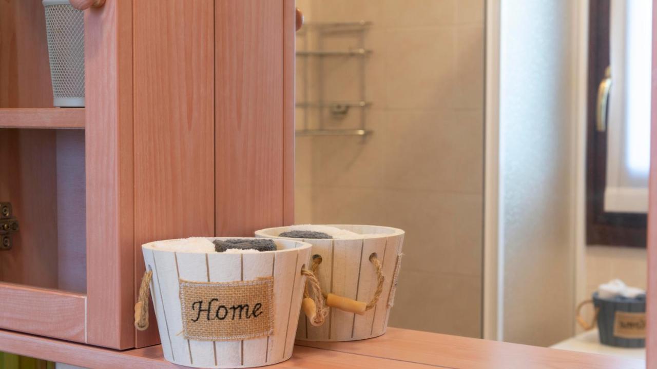 Casa Vacanze Solita Budoni Exteriör bild